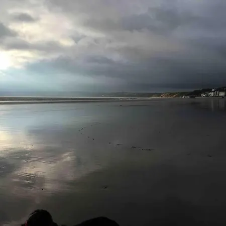 Ashore@jubilee * Filey