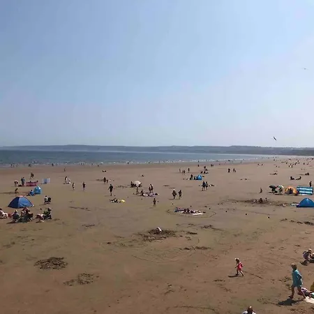 Ashore@jubilee Filey
